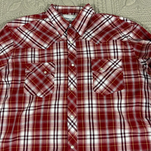 Wrangler Men's XL Wrancher Shirt Pearl Snap Red Plaid Cowboy Tiny Spot See Pics - Picture 4 of 12